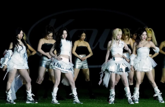 Ohtani leads Dodgers to first win of MLB Seoul Series 5-2