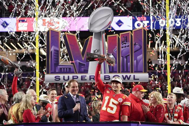 Ein großer Coup! Der Spielgewinner in 10 Sekunden der Verlängerung, Mahomes MVP, Super Bowl-Champion
