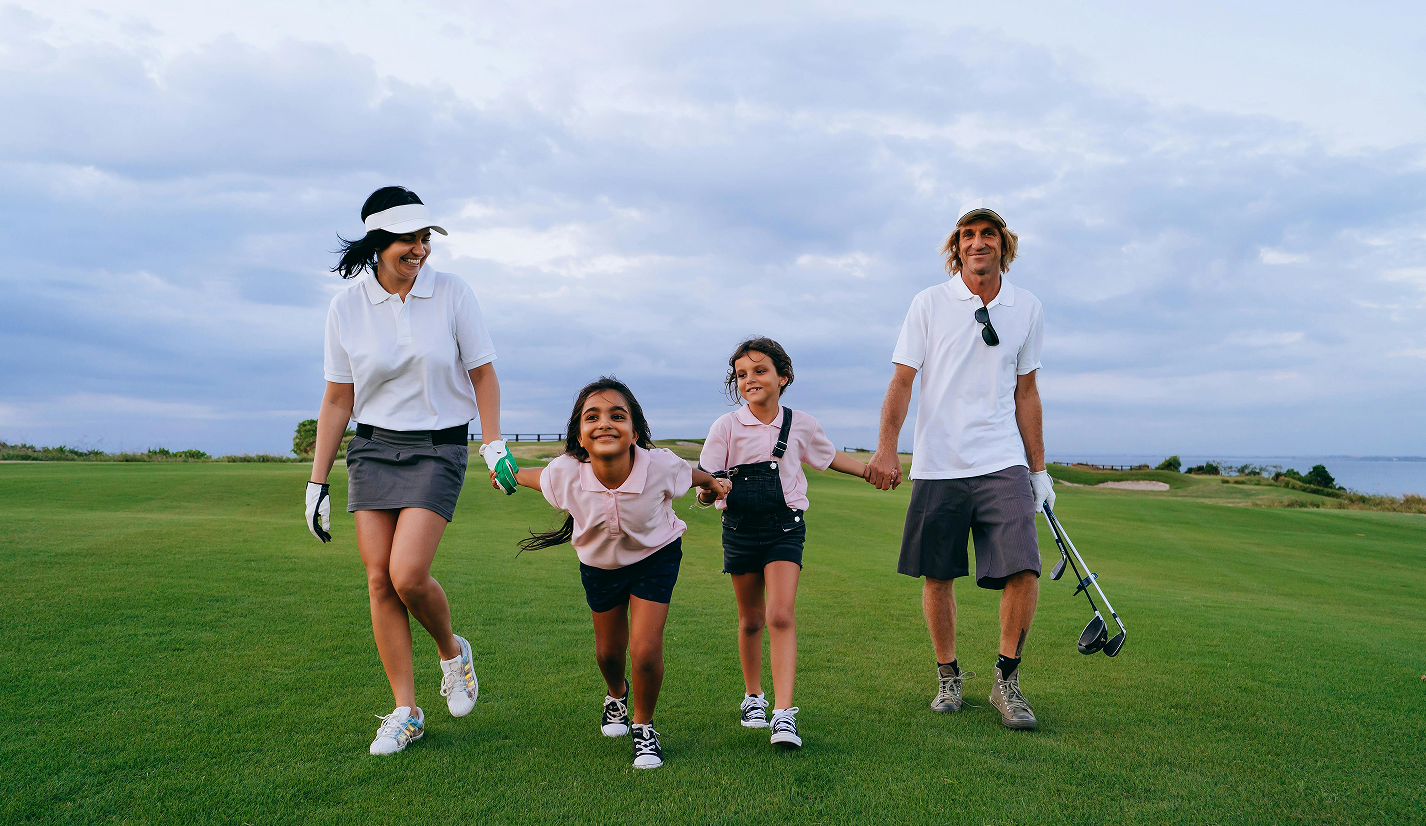 Enjoy_golf_as_a_family.png